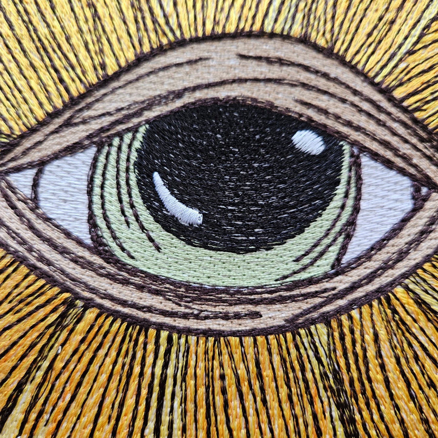 Sunflower Eye 12" x 12"
